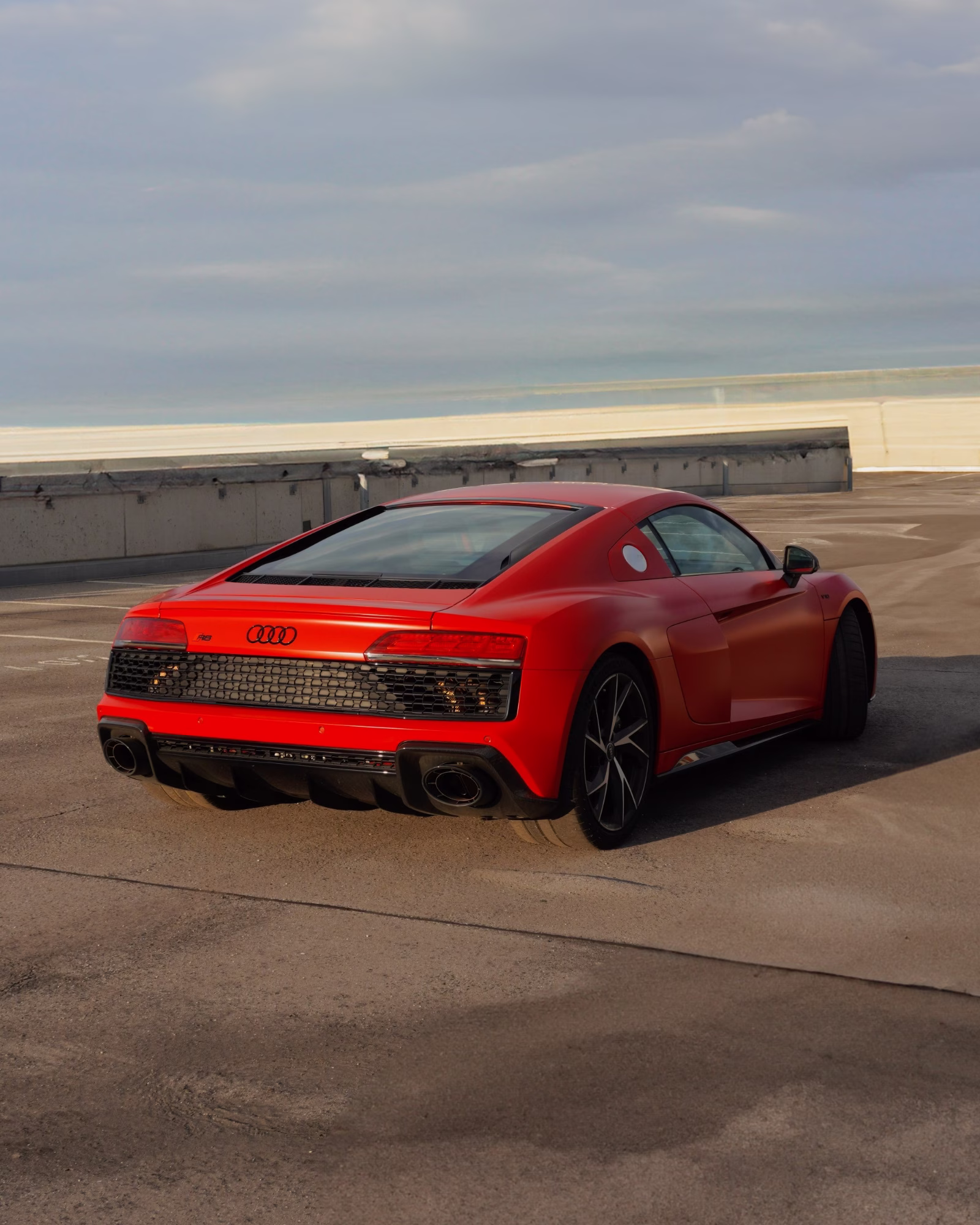 Audi R8 V10 RWD — photo 2