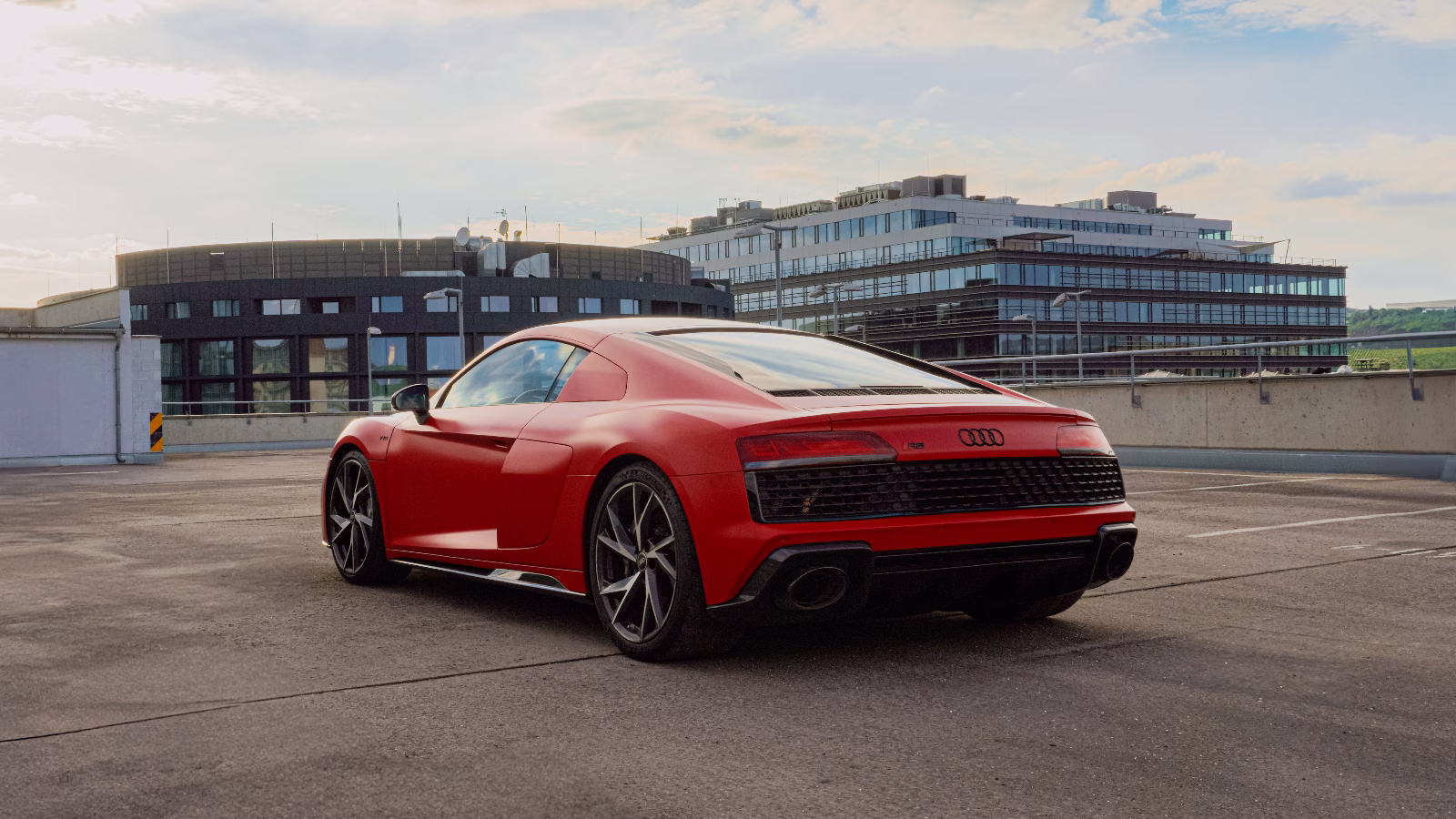 Audi R8 V10 RWD — photo 1