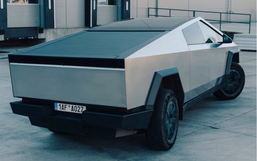 Tesla Cybertruck — фото 1