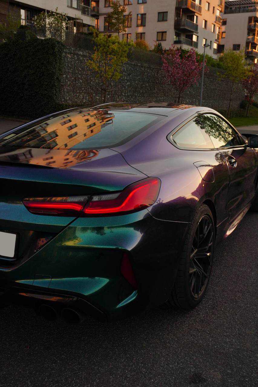 BMW M8 Competition Coupé 2022 — photo 2